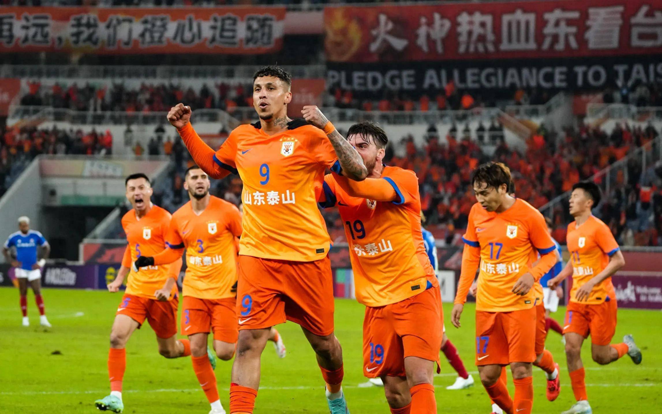 拉齐奥迎亚冠关键赛,窗口期再遭质疑,压力陡增,身体对抗强度拉满(撑杆跳冠军一集) 拉齐奥迎亚冠关键赛,窗口期再遭质疑,压力陡增,身体对抗强度拉满(撑杆跳冠军一集)